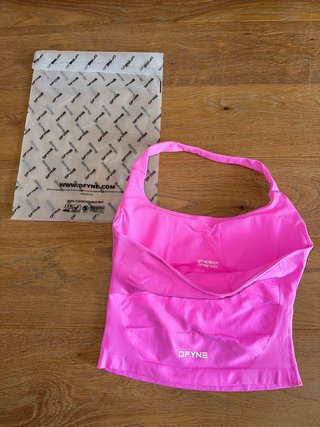 DFYNE Impact Halter top nuevo talla M