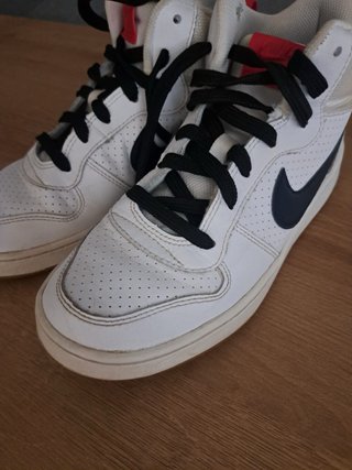 Nike Bambas Blancas y Negras