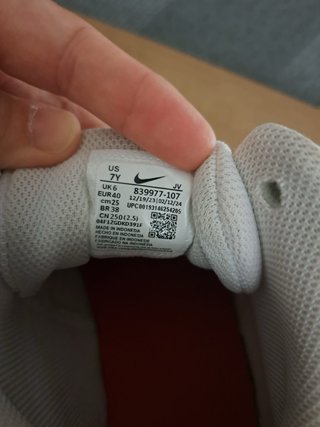 Nike Bambas Blancas y Negras