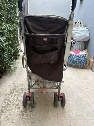 Silla de paseo Maclaren negra