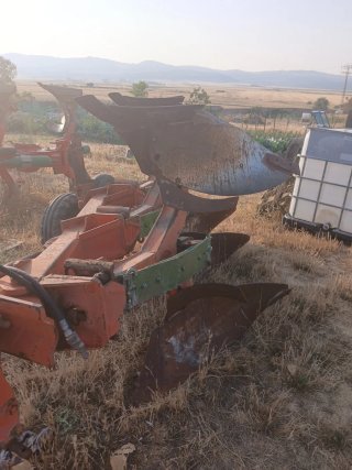 Vertederas de 6 cuerpos rojas