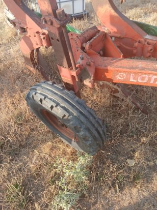 Vertederas de 6 cuerpos rojas