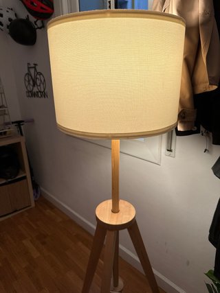 Lámpara de pie Lauers madera y tela