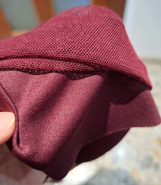 Vestido de fiesta burdeos con pedrería