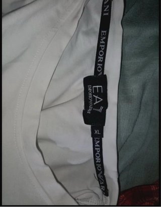 Camiseta Emporio Armani EA7 Blanca y Dorada