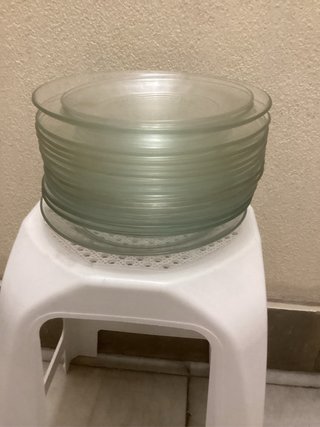 Juego de 12 platos de vidrio