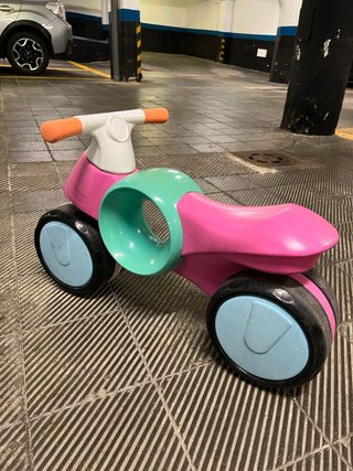 Moto correpasillos infantil