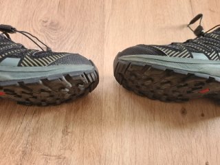 Sneakers Salomon nere e gialle per bambini