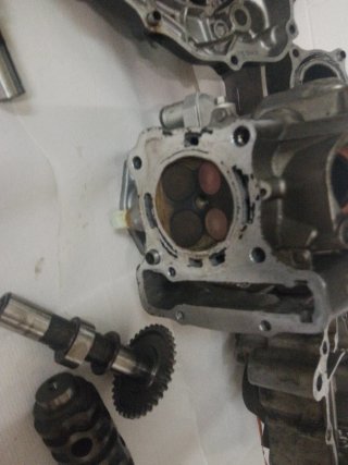 Cb125R motor despiece