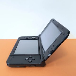 CONSOLE NINTENDO 3DS XL POKEMON CHARIZARD + CAVO
