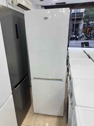 Nevera Beko con garantía