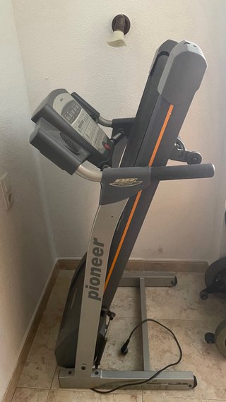 Cinta de correr BH Fitness Pioneer plegable