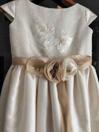 Vestido de Comunión Blanco y Dorado