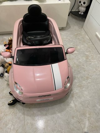 Coche fiat infantil a batería rosa