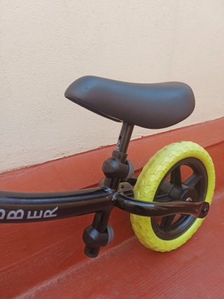 Bicicleta de equilibrio Globber verde