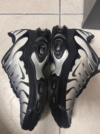 Nike TN Air Max Plus Blancas y Negras