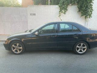 Mercedes-Benz Clase C 2006