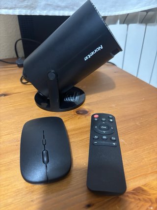 Proyector Nonete Negro con Accesorios