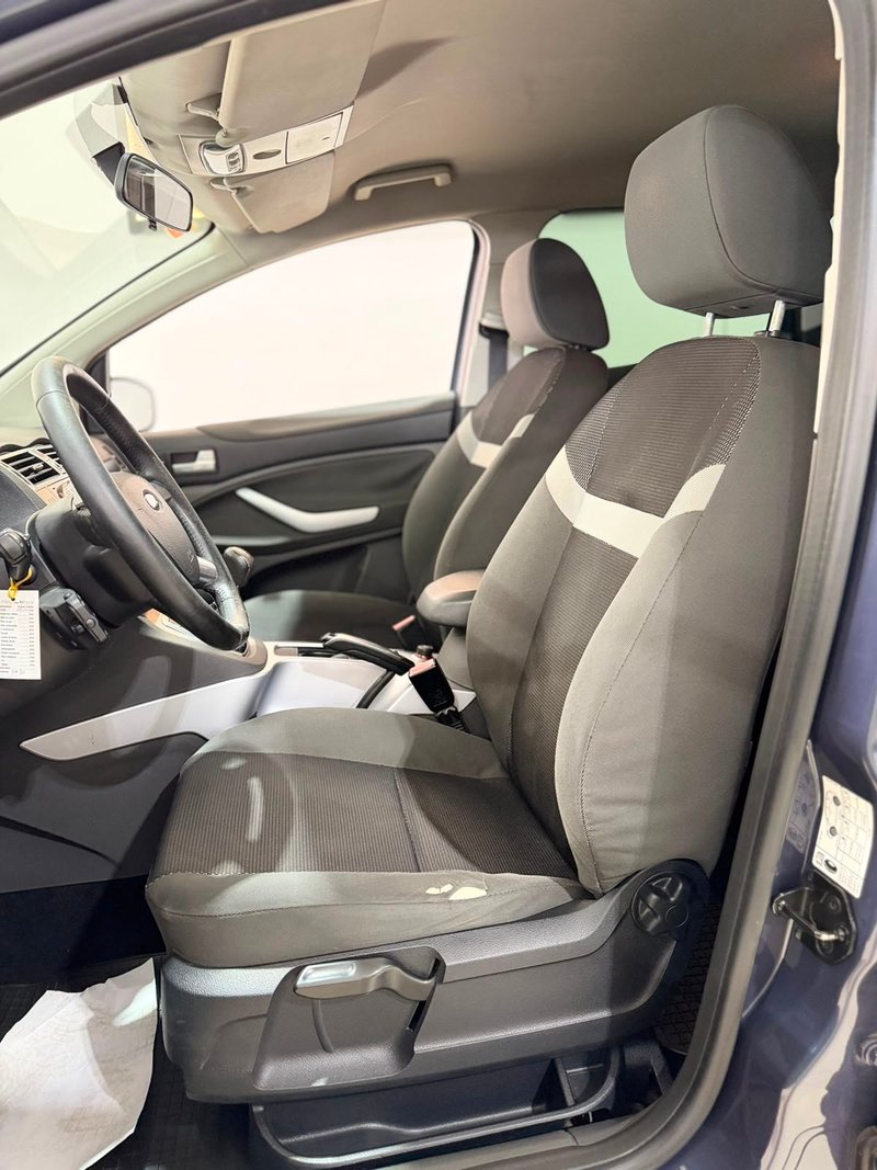 Ford Kuga 2.0 TDCi Titanium 4WD 2011, foto 13