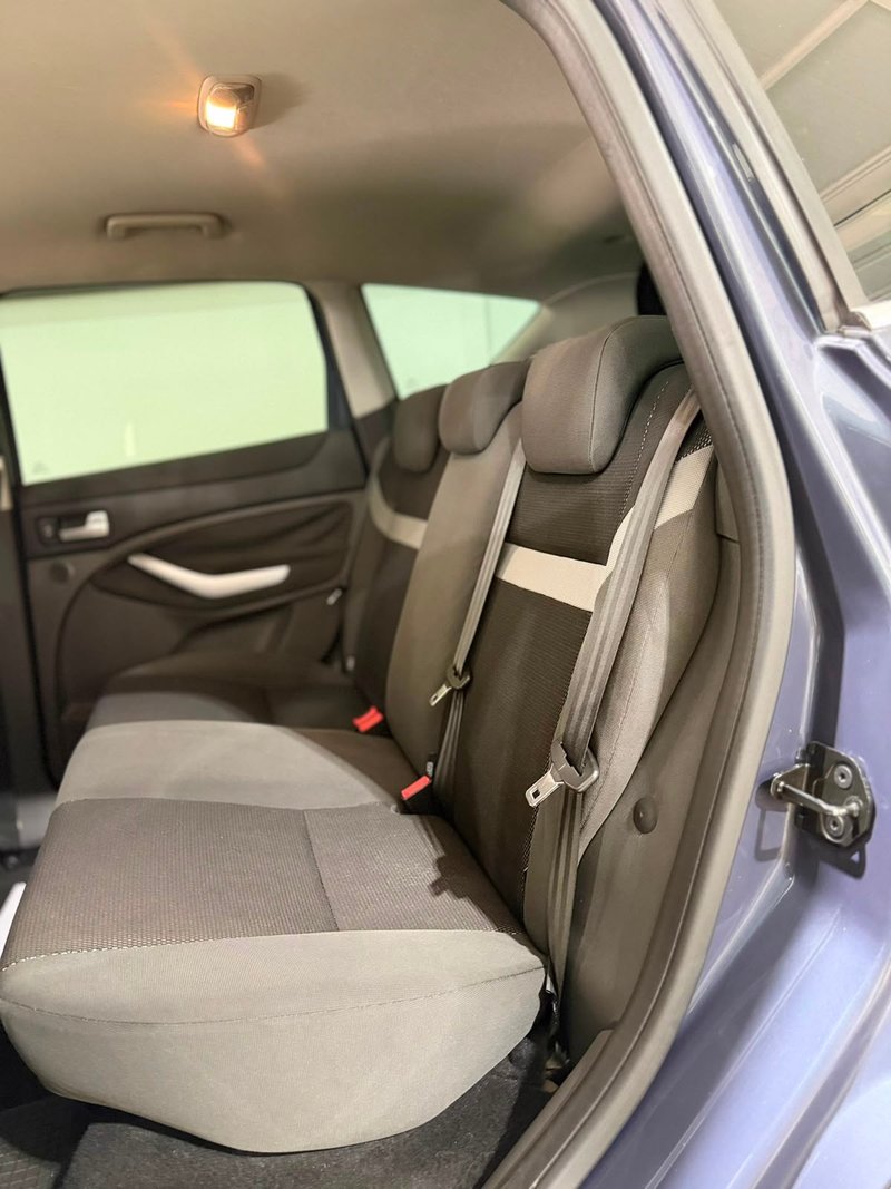 Ford Kuga 2.0 TDCi Titanium 4WD 2011, foto 14