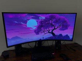 Monitor Samsung Odyssey G7 G75F 40”WUHD 180Hz