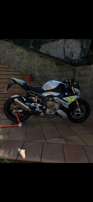 BMW S1000R 2022 Plata/Amarillo