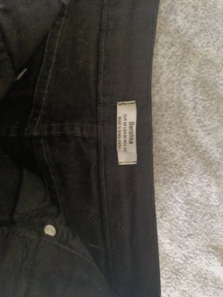 Falda Bershka Negra Talla 32