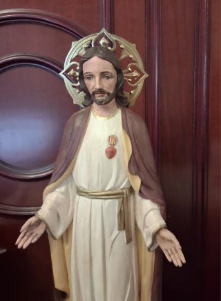 Sagrado Corazón de Jesús en madera