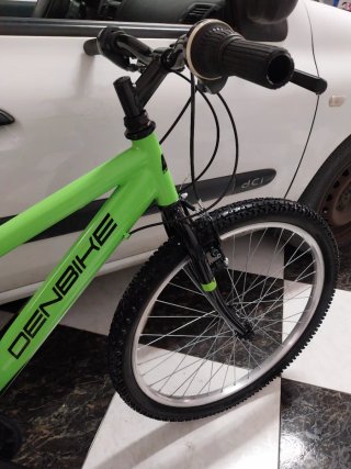 Bicicleta verde DENBIKE 24 para niños