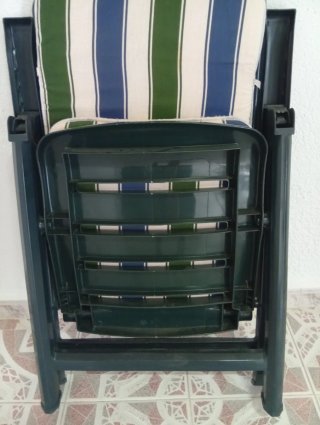 Butaca exterior reclinable con cojín