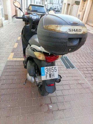 Honda PS125i Scooter Negra