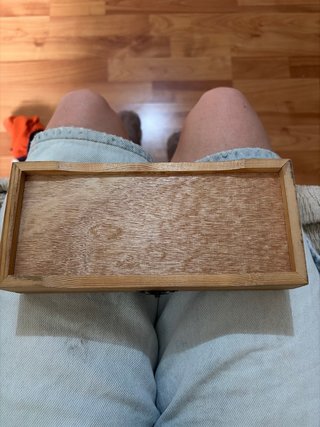 Cajita de madera con tapa cuadriculada