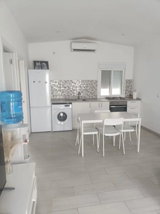 Se venden parcela con 2 apartamentos en Chiclana