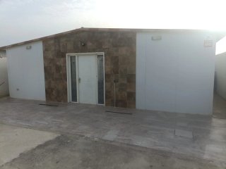 Se venden parcela con 2 apartamentos en Chiclana