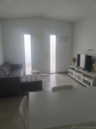 Se venden parcela con 2 apartamentos en Chiclana