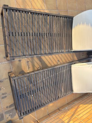 2 Tumbonas de madera con ruedas