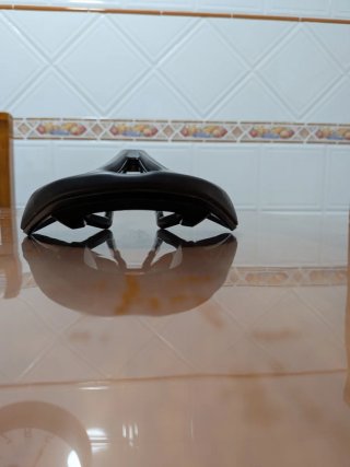 Sillín Fizik Argo 150mm Negro