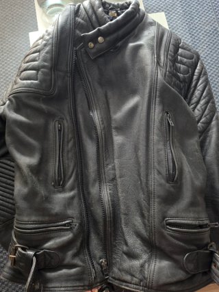 Chaqueta de cuero para moto