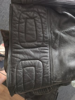 Chaqueta de cuero para moto