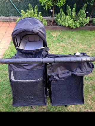 Silla gemelar Baby Jogger City Mini con capazo