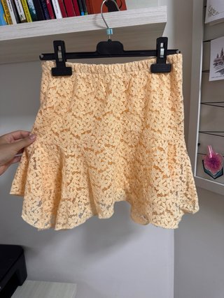 Falda Zara floral naranja