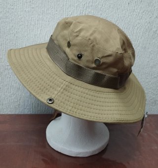 CHAMBERGO SAFARI ARIDO. SOMBRERO PESCADOR. MONTAÑA
