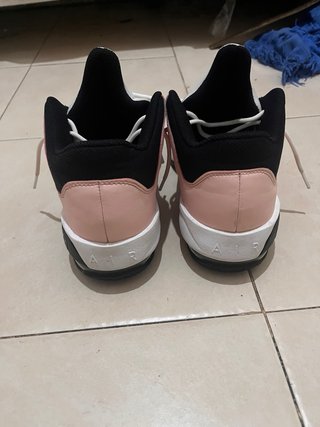 Jordan Aura Max 3 Blancas y Rosas