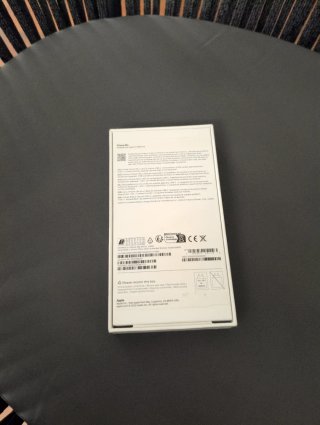 iPhone 16e Plata