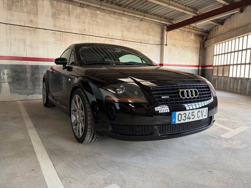 Audi TT 1999 - foto 1
