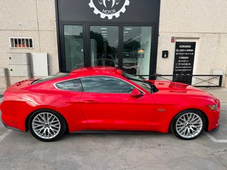 Ford Mustang 5.0 V8 GT 2017 con 61.000 km