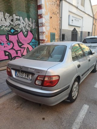 Nissan Almera 2002