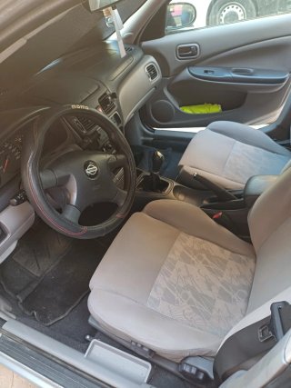 Nissan Almera 2002