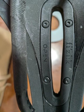 Sillín Fizik Antares R1 Open Negro