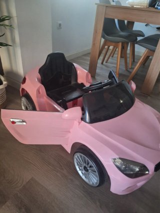 Coche eléctrico infantil rosa